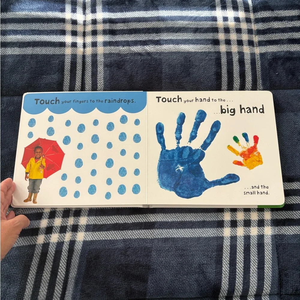 Prissy Books - See, Touch, Feel Sensory Book 📕 - Picture 3 of 4